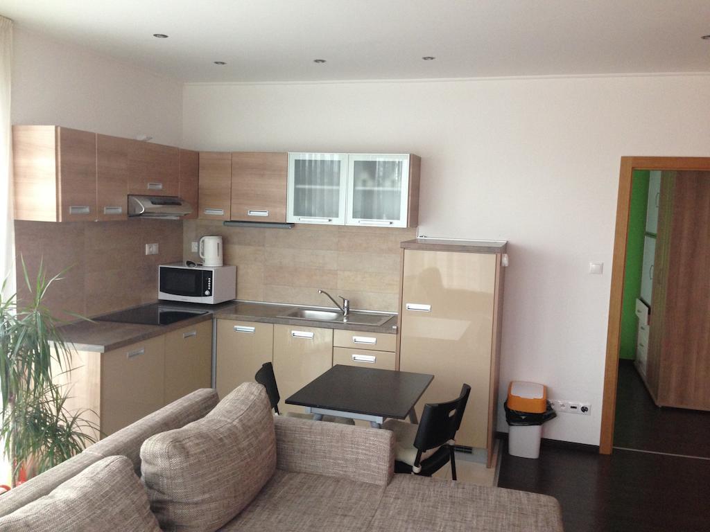 Fine Restaurant & Apartments Malacky Rom bilde