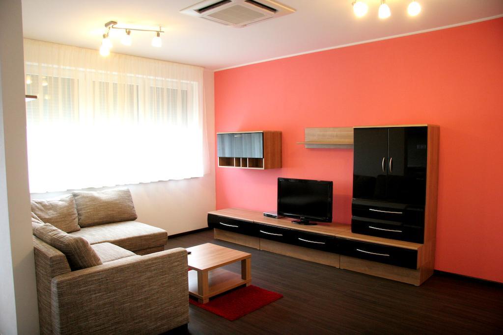 Fine Restaurant & Apartments Malacky Rom bilde