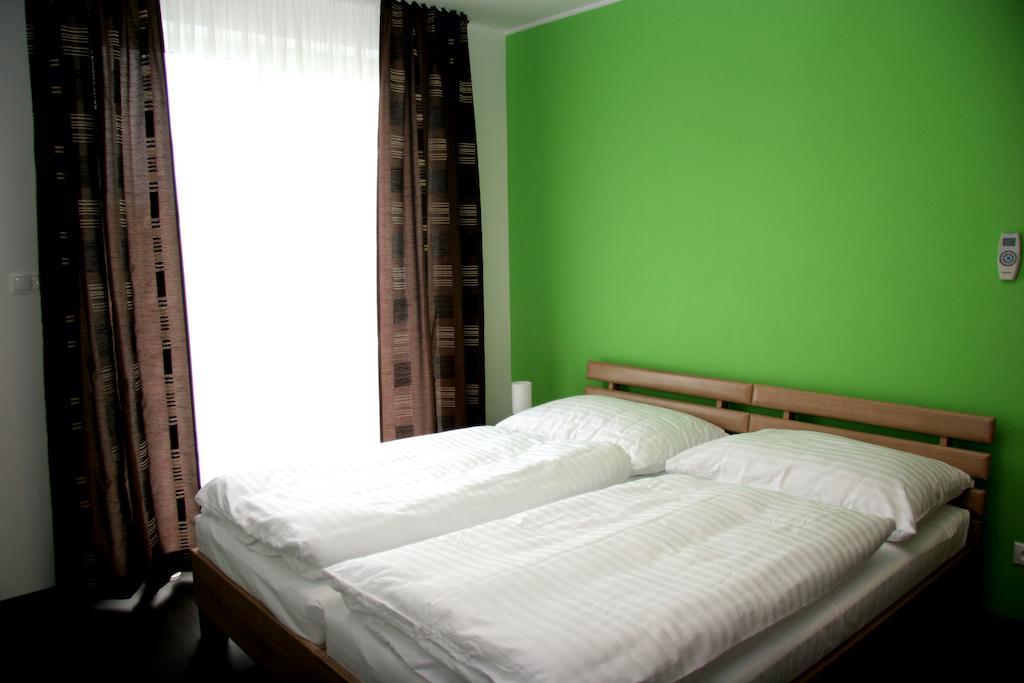 Fine Restaurant & Apartments Malacky Rom bilde
